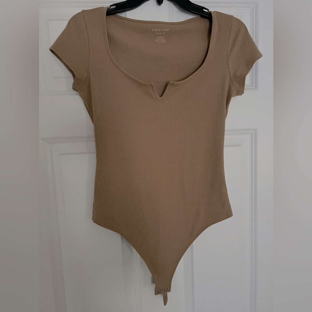 American eagle ribbed tan scoop neck bodysuit